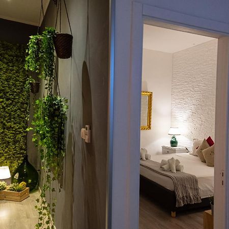 Il Giardino Di Sybar Lejlighed Lecce Eksteriør billede